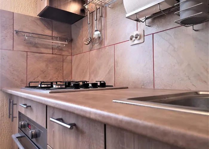 Anca ブカレスト