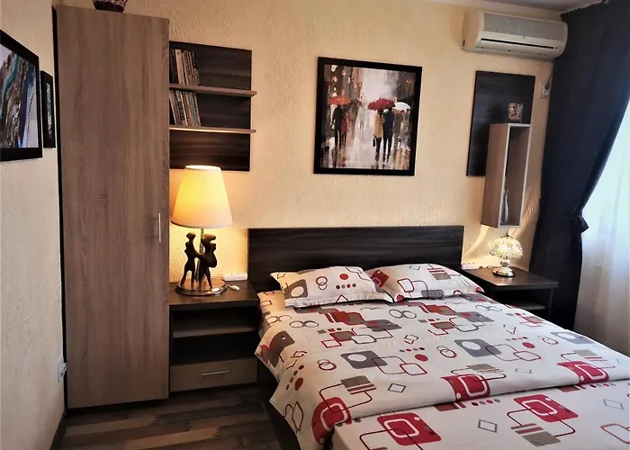 Anca ブカレスト